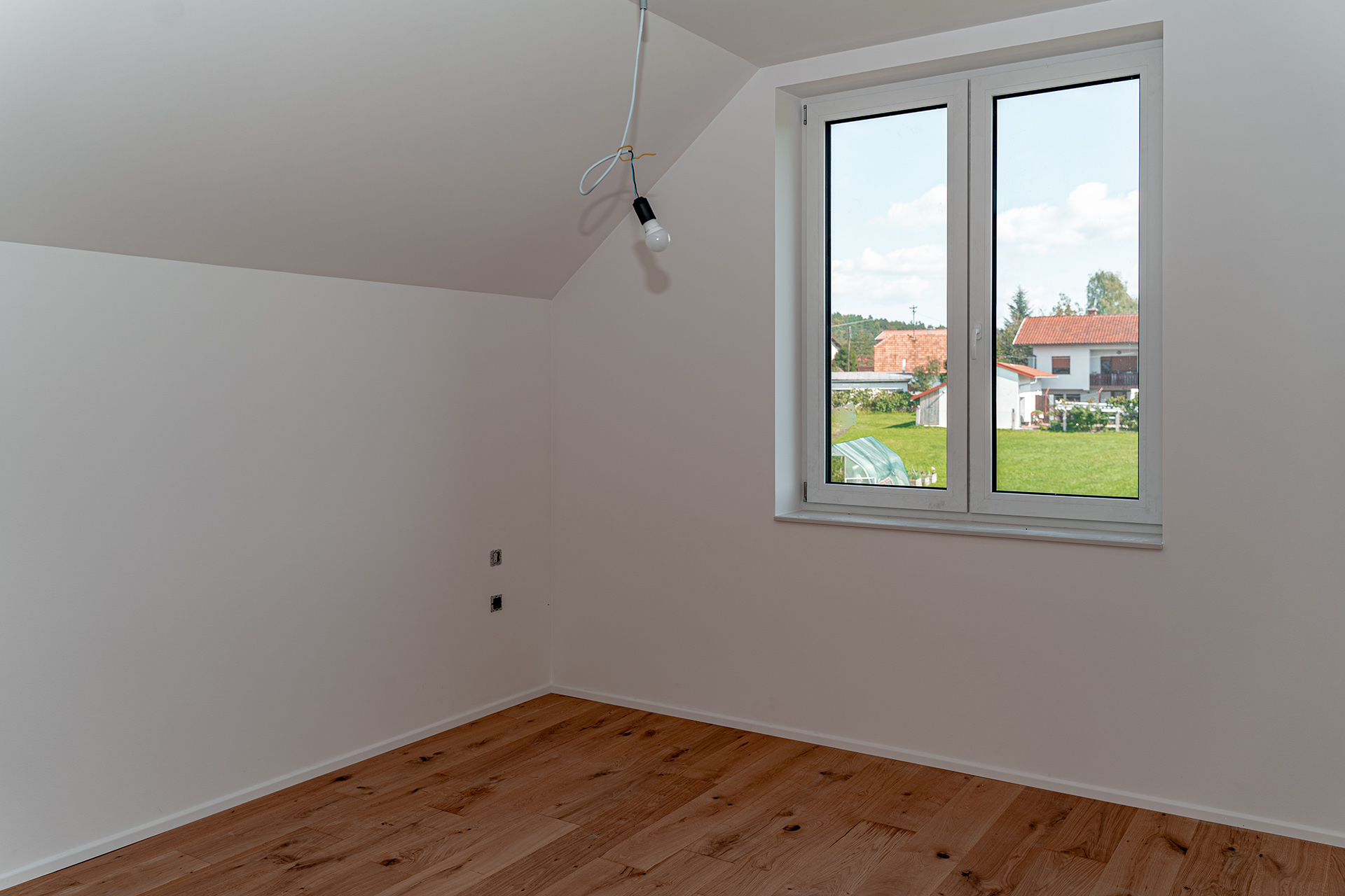 Reference, 123 Invest