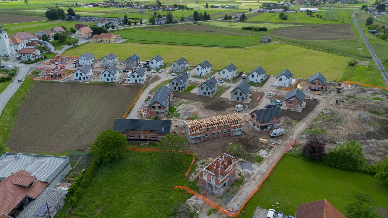 123 Invest Naselje Sončna Oaza Ptičja Perspektiva Primer Slike 3